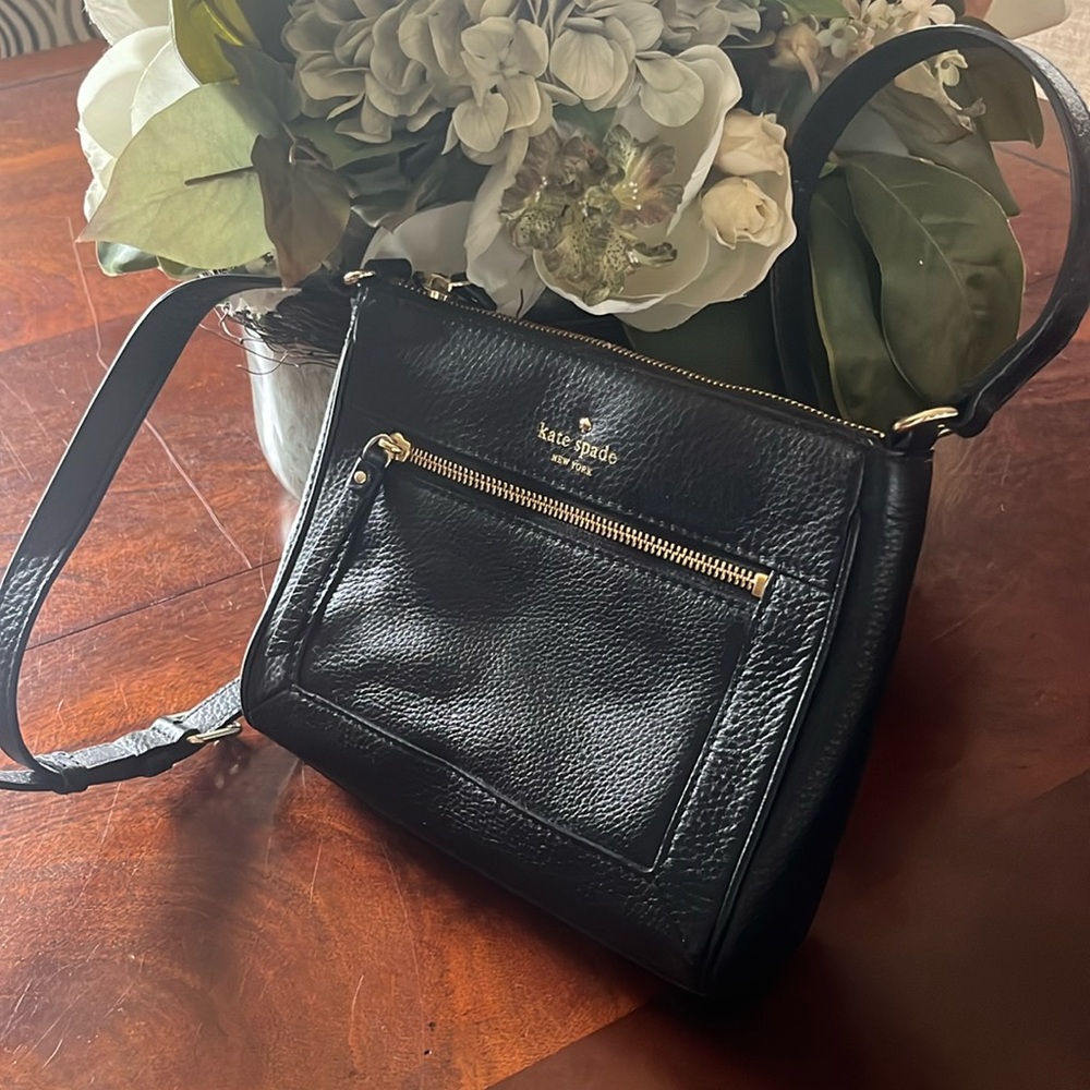 NWT Kate spade black leather purse